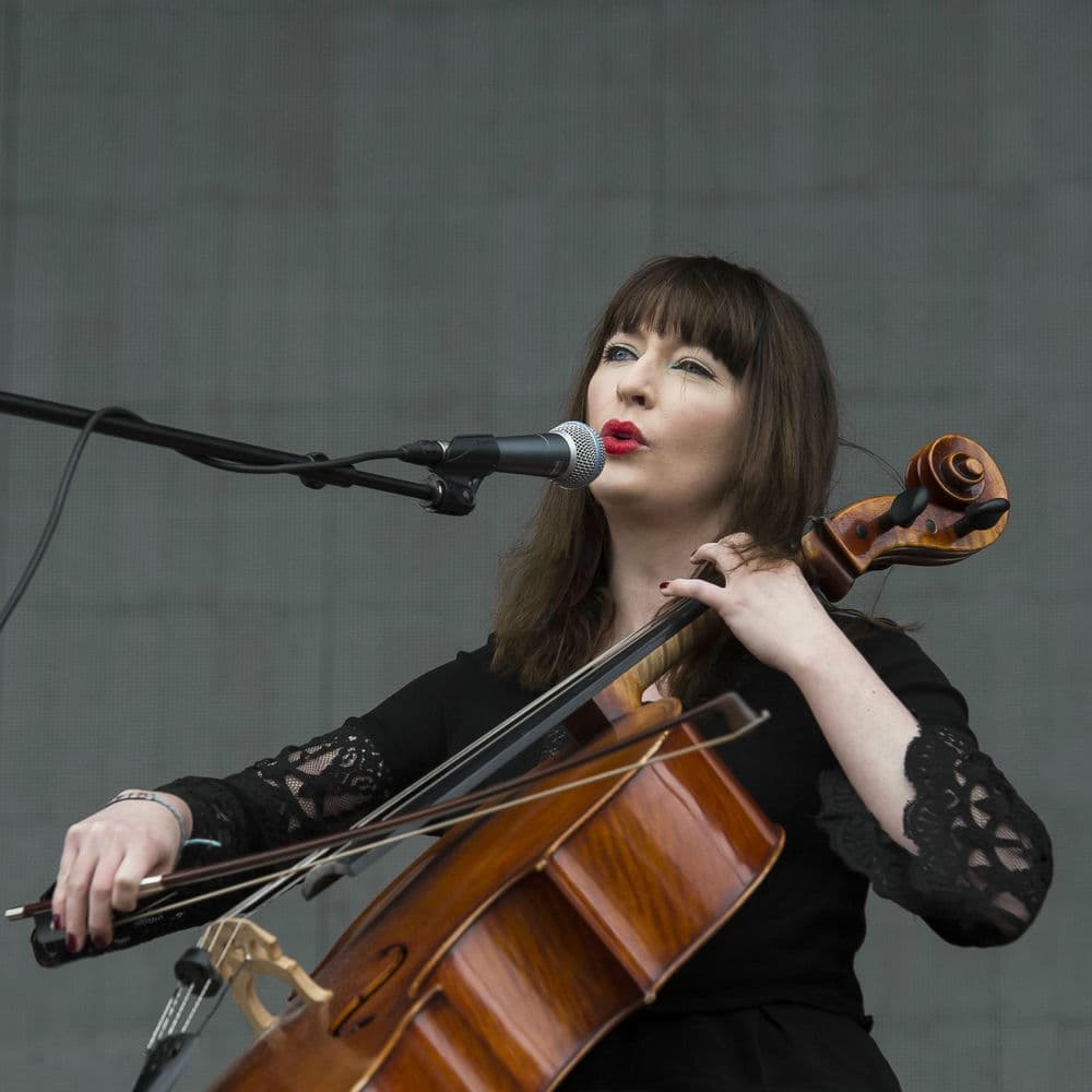 Alana Henderson – Pop