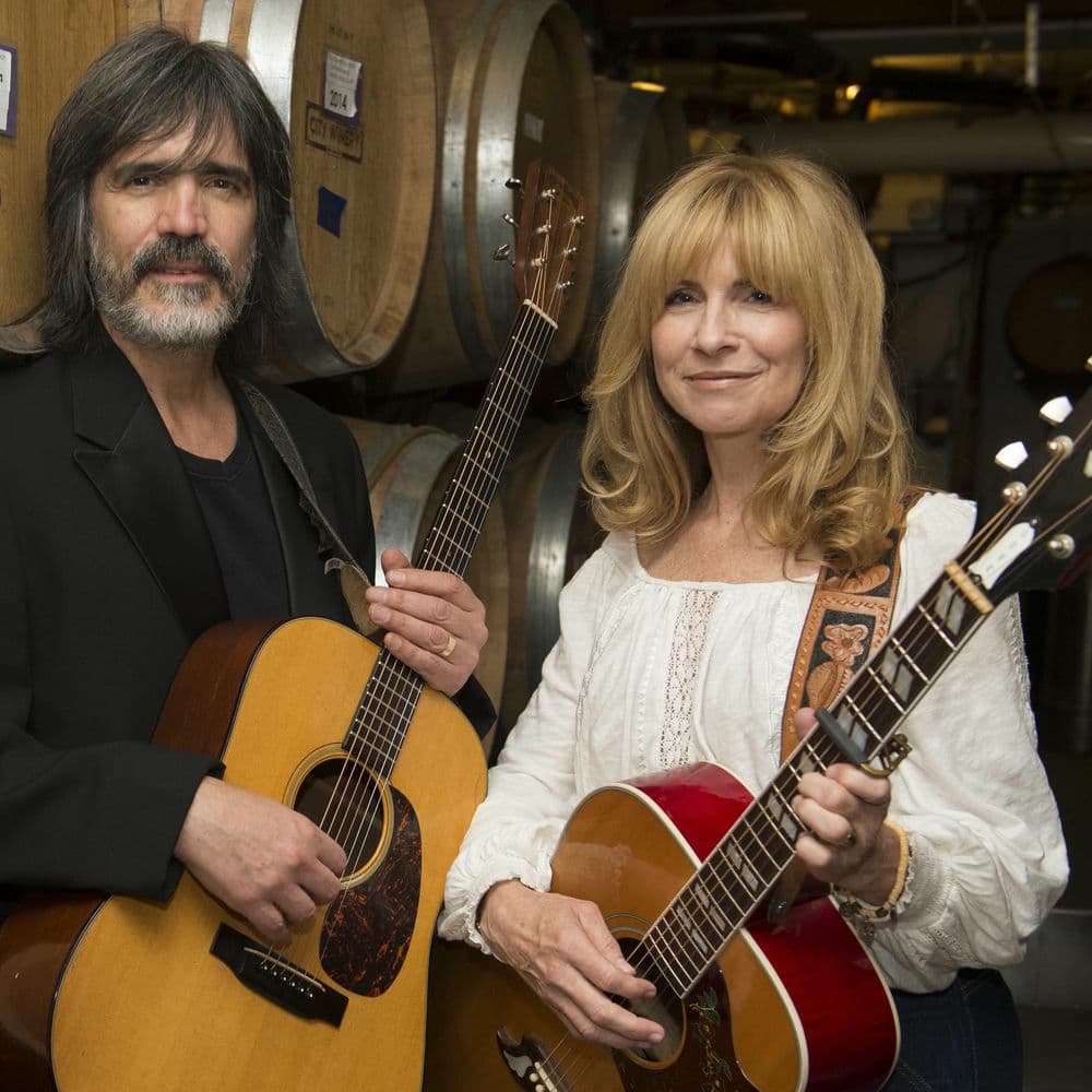 Larry Campbell & Teresa Williams – Singer-Songwriter