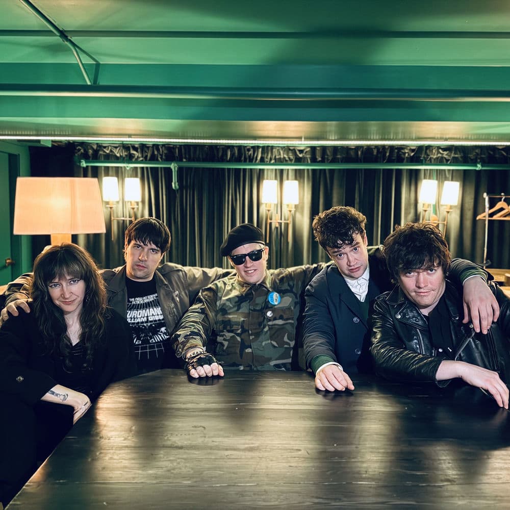 Home Front – Punk