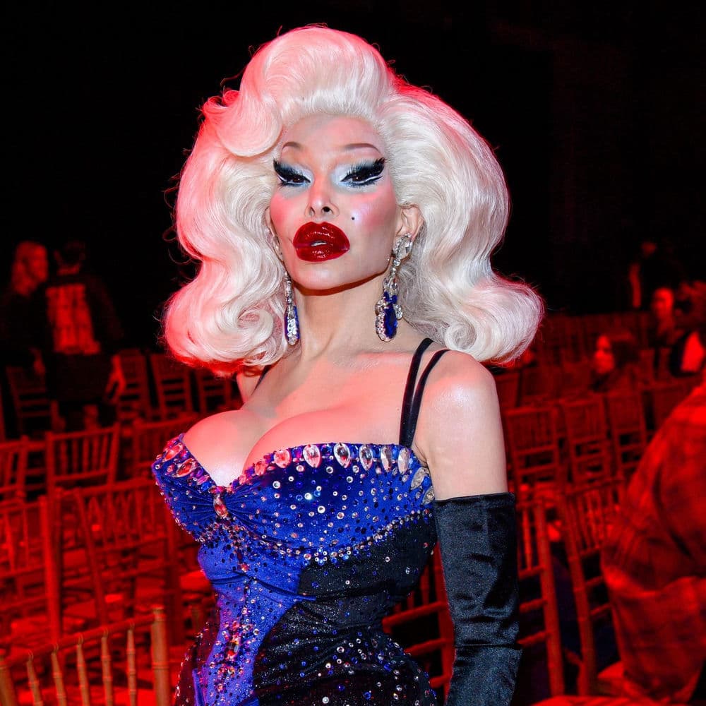 Amanda Lepore – Dance