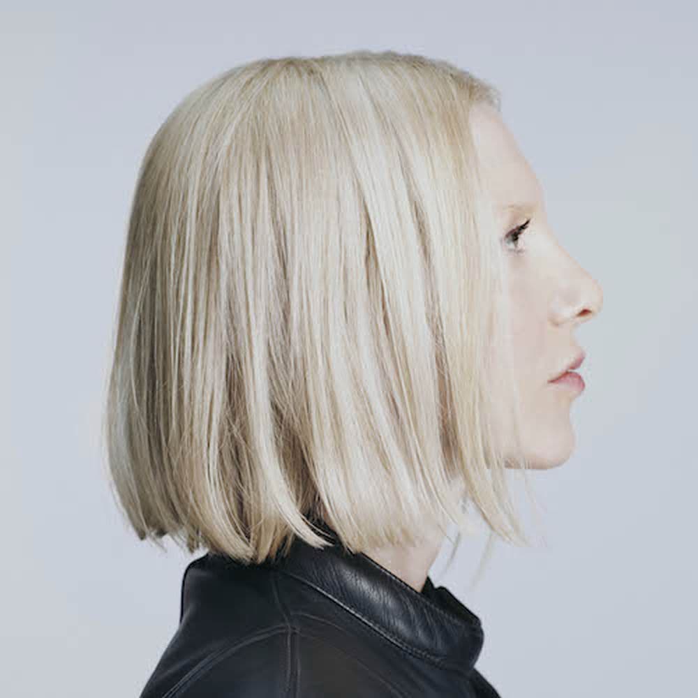 ELLEN ALLIEN – Techno