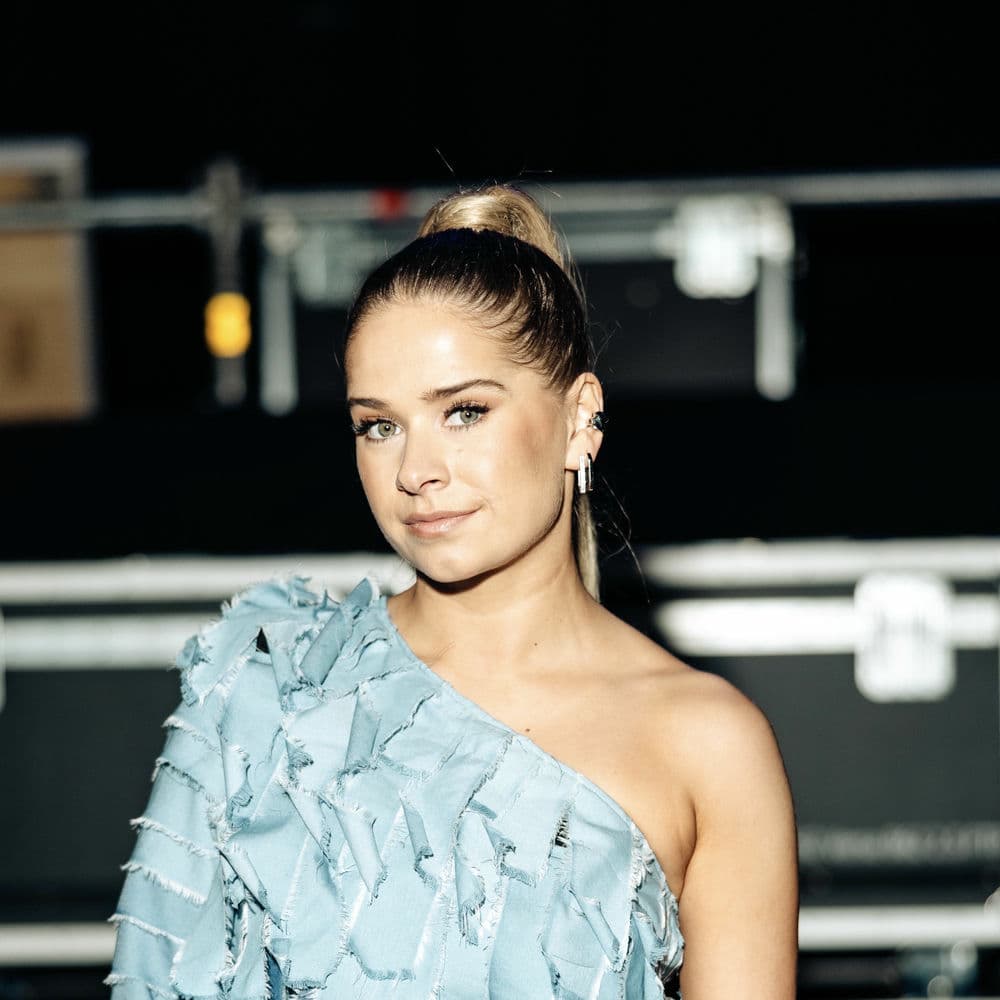 Laura Tesoro – Pop