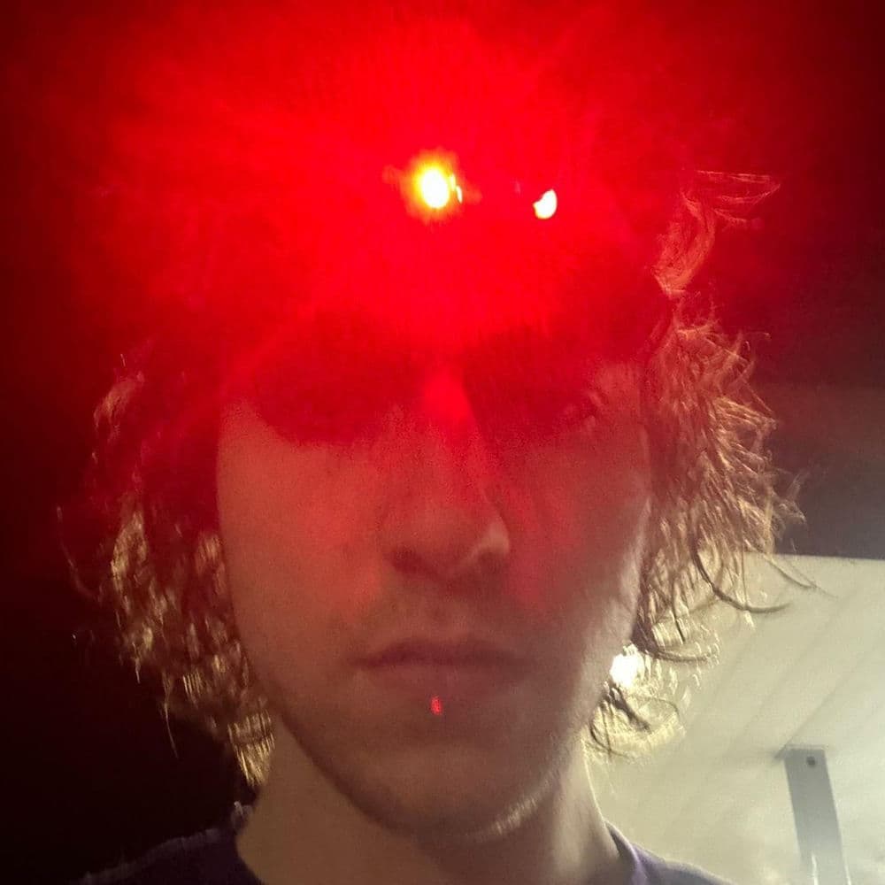 Cameron Winter – Singer-Songwriter
