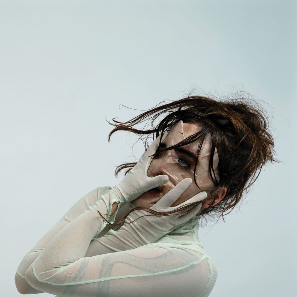 Kee Avil – Alternative
