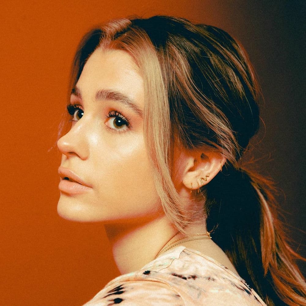 Victoria Nadine – Pop