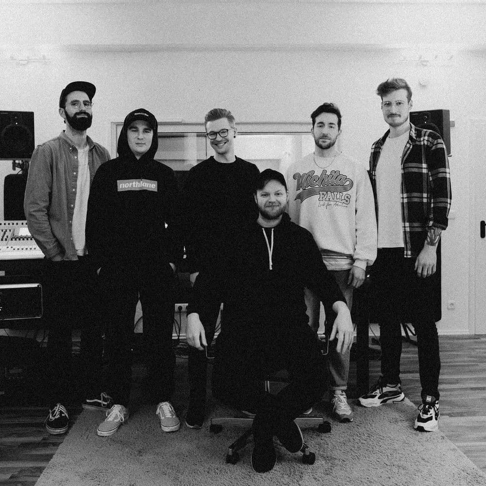 Elwood Stray – Metalcore
