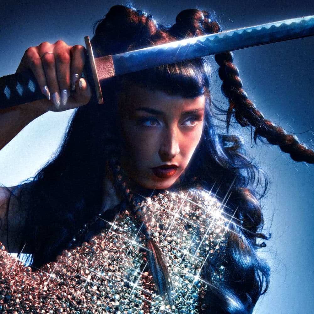 ANNABELLA HAWK – Hip-Hop