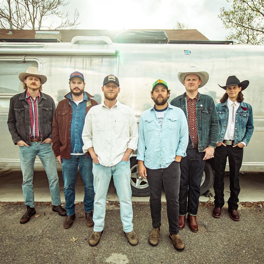 Clay Street Unit – Country