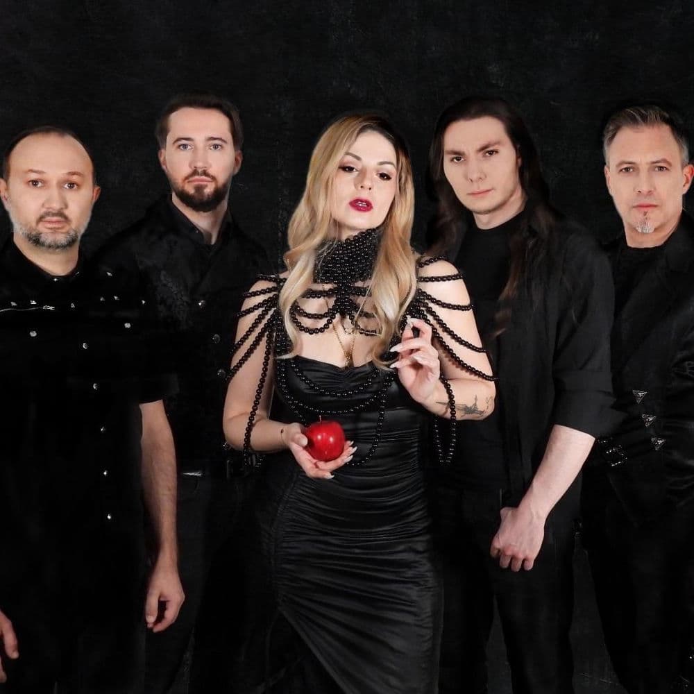 Snow White Blood – Symphonic Metal