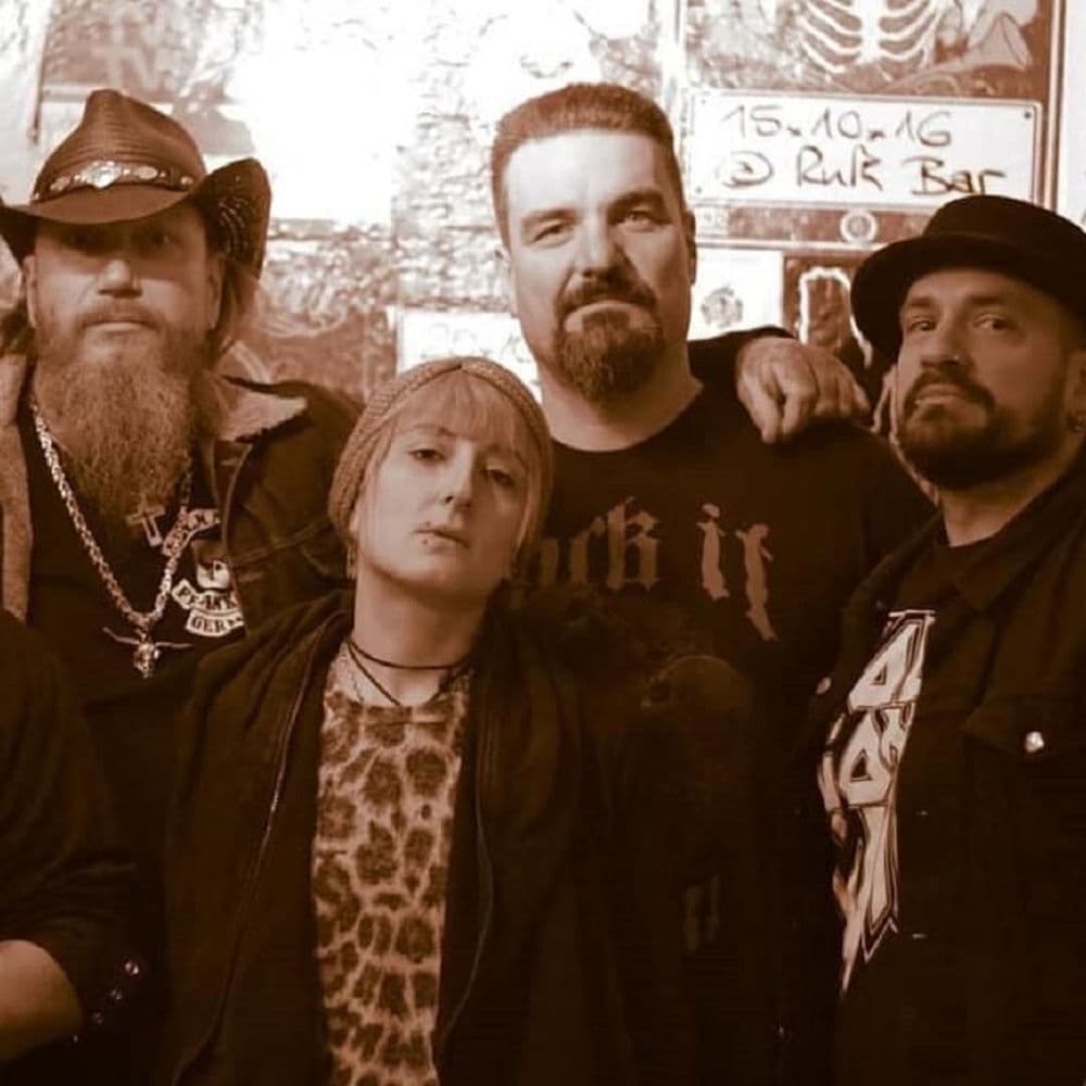 Ski's Country Trash – Country