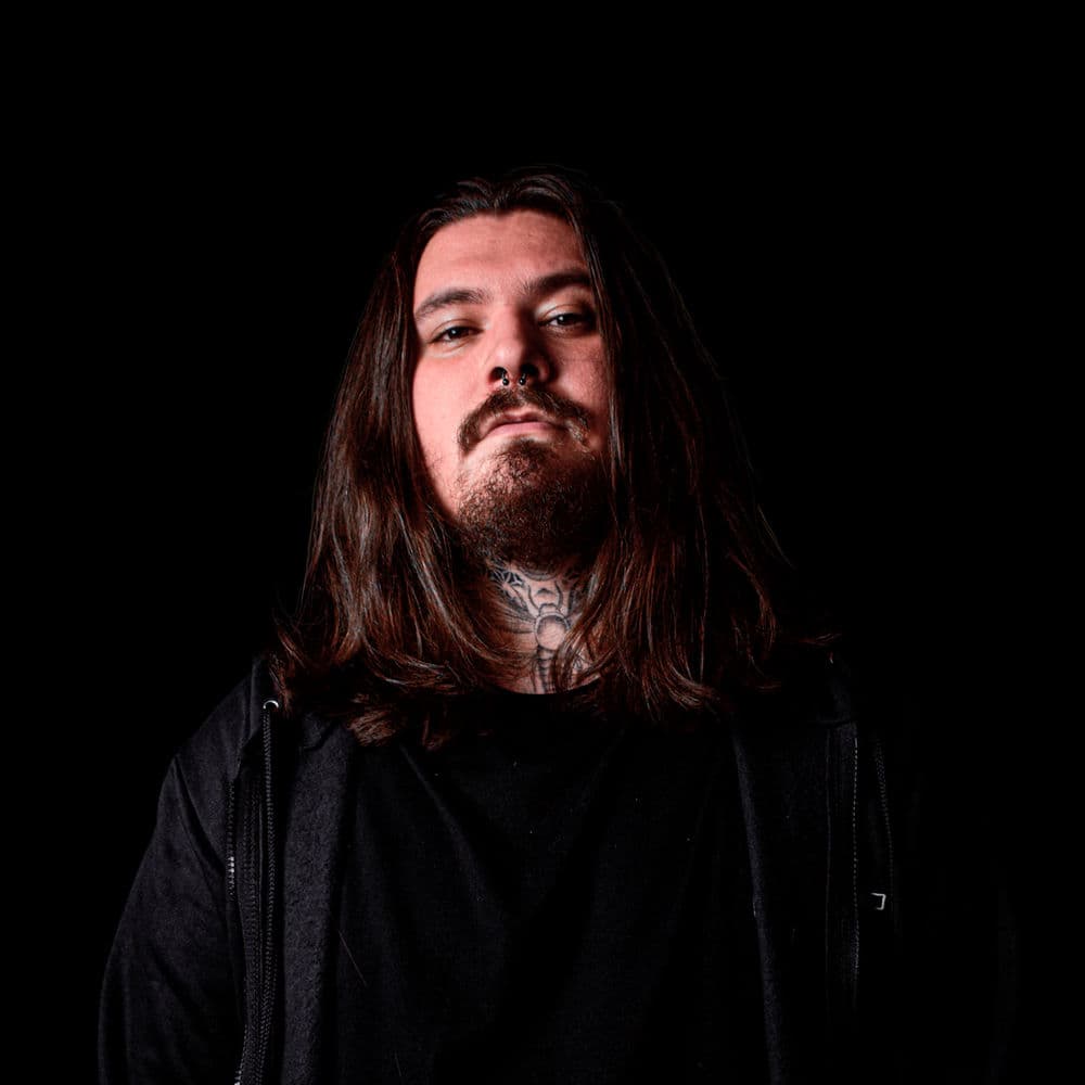 Henrique Camacho – Hi-Tech