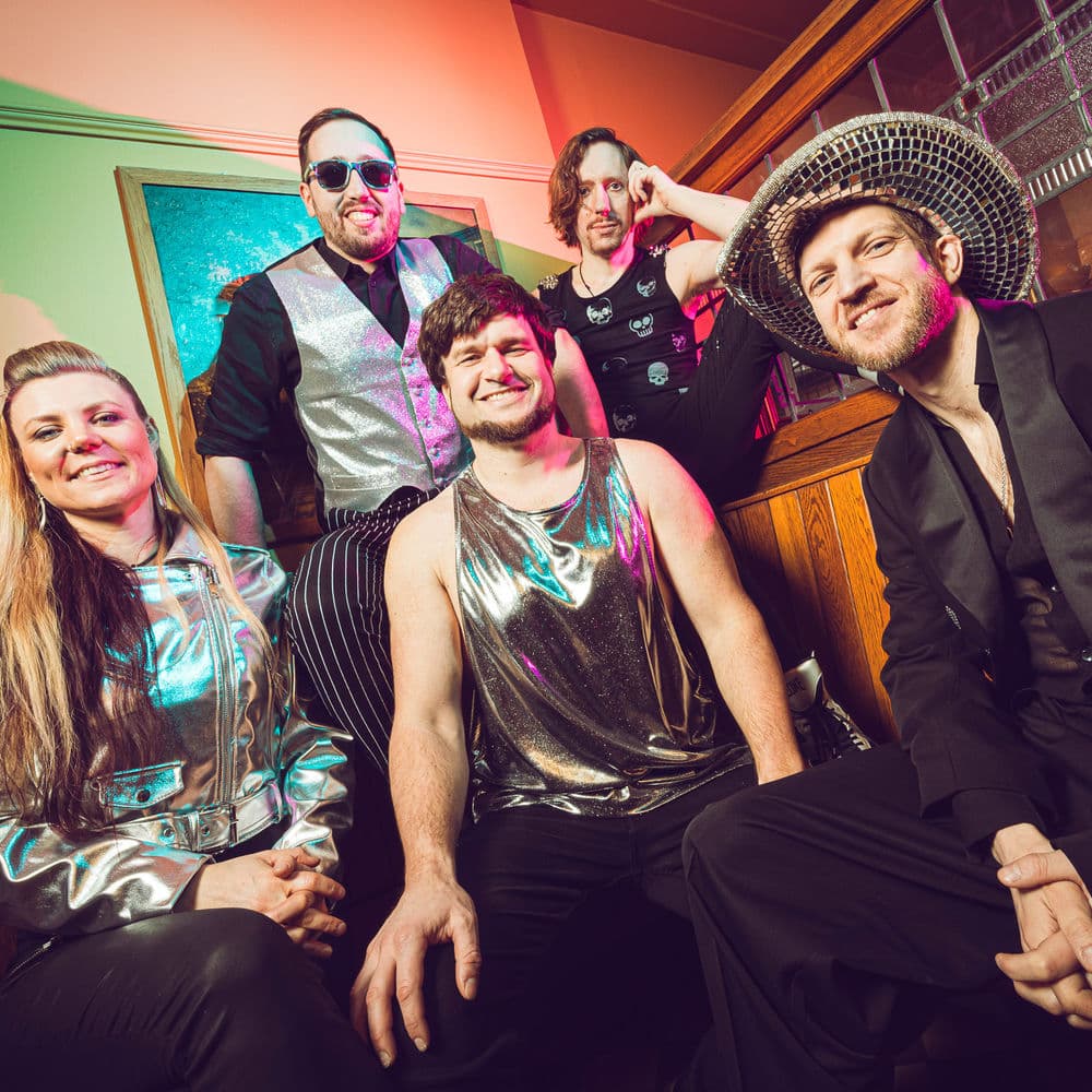 Blackbeard’s Tea Party – Folk