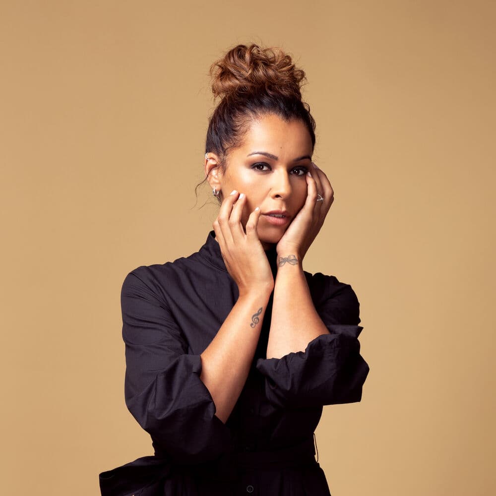CHIMENE BADI – French