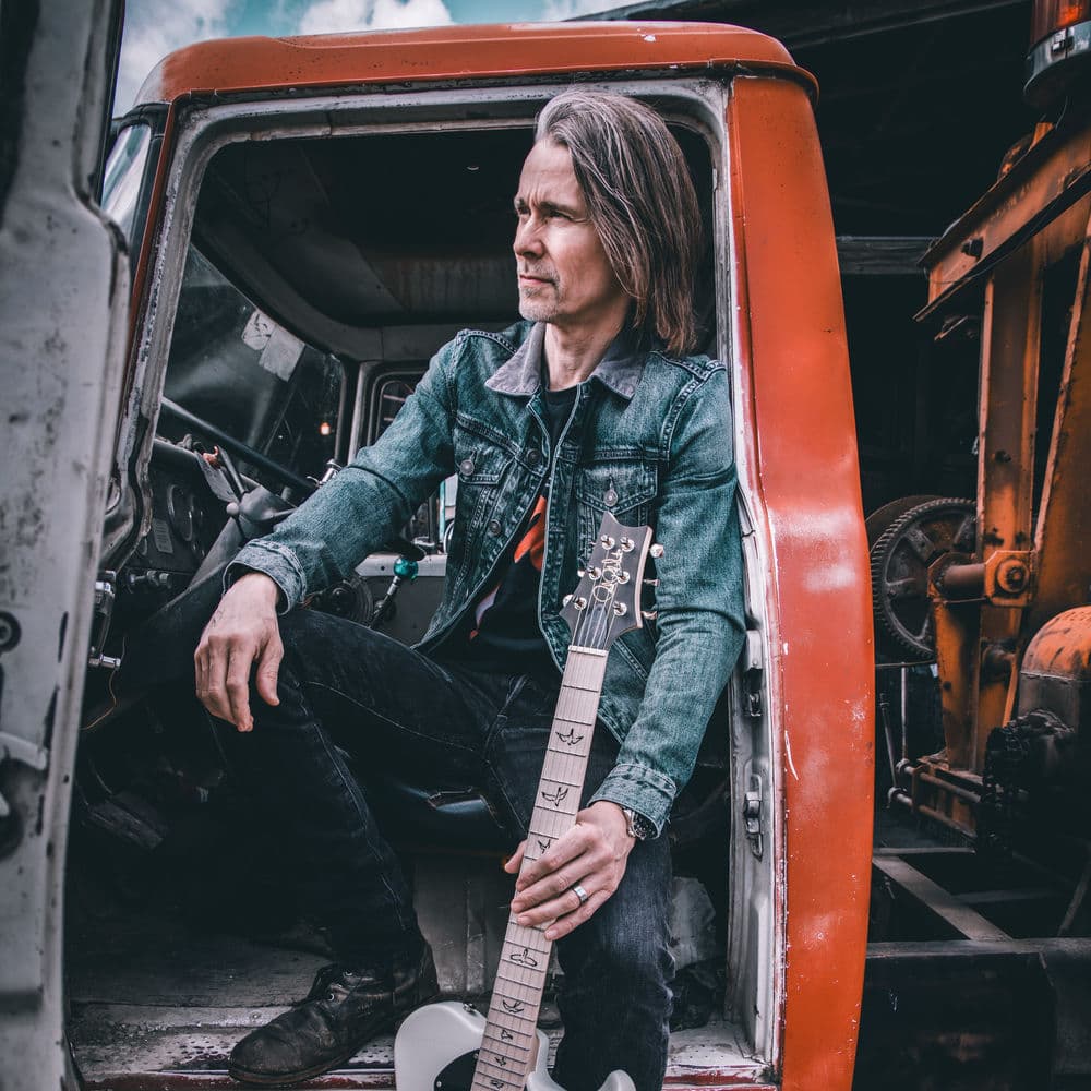 Myles Kennedy – Rock