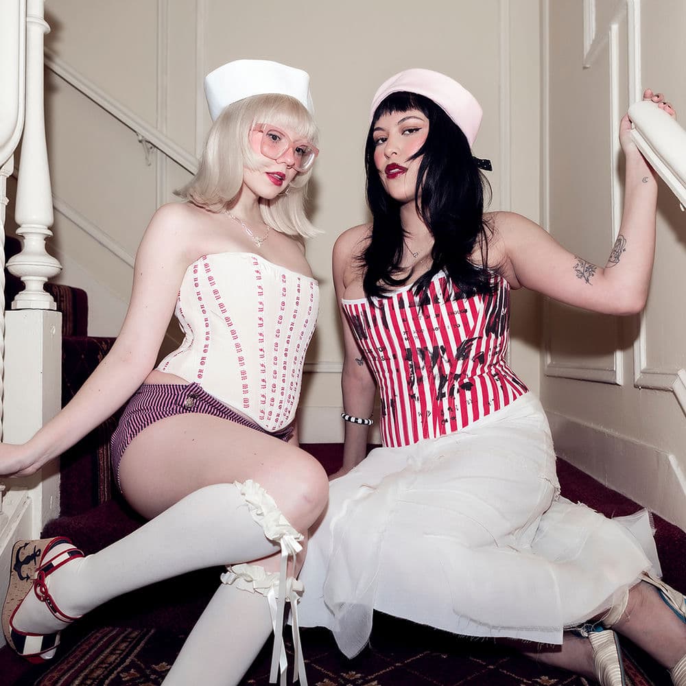 The Two Lips – Pop