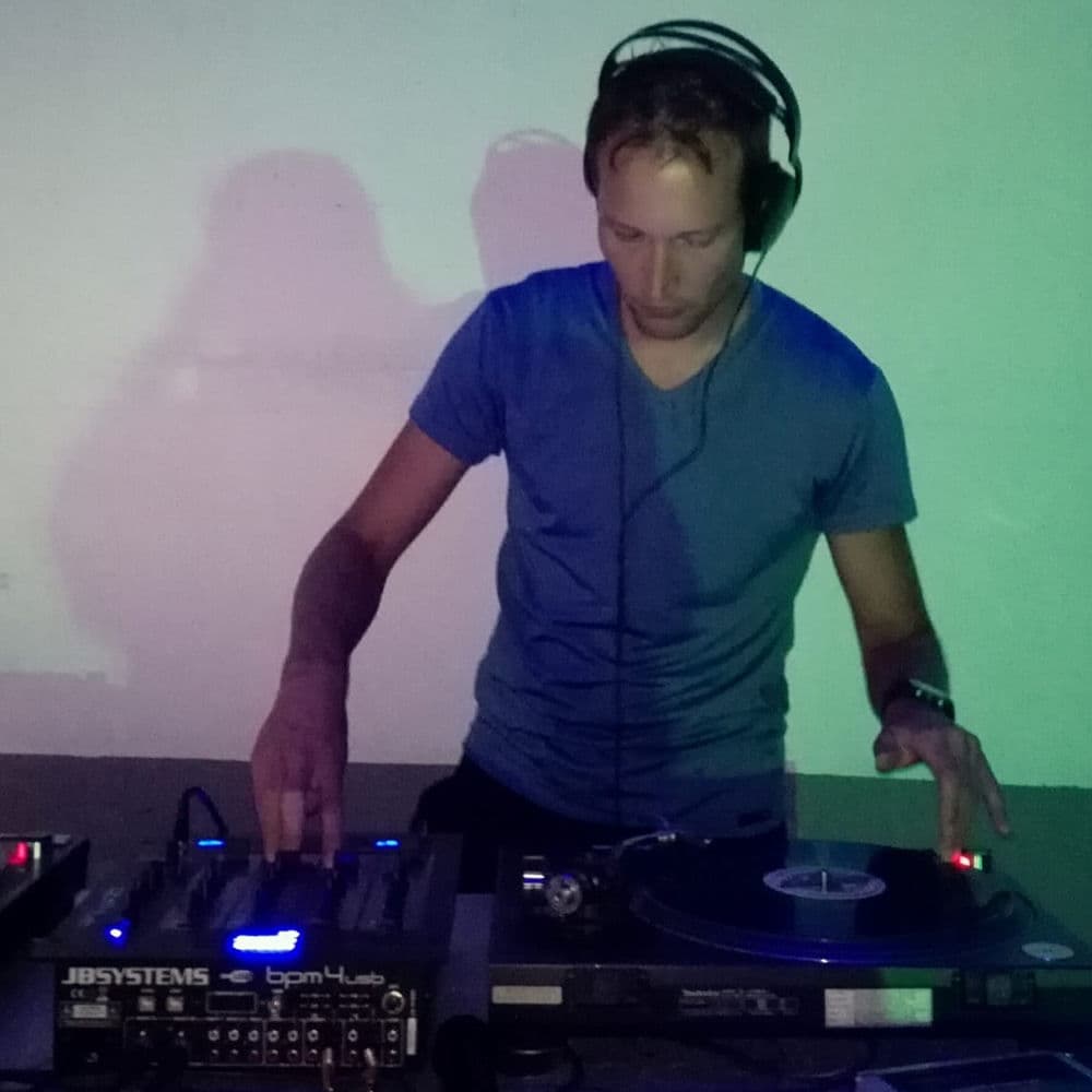 DJ LUX – Dance