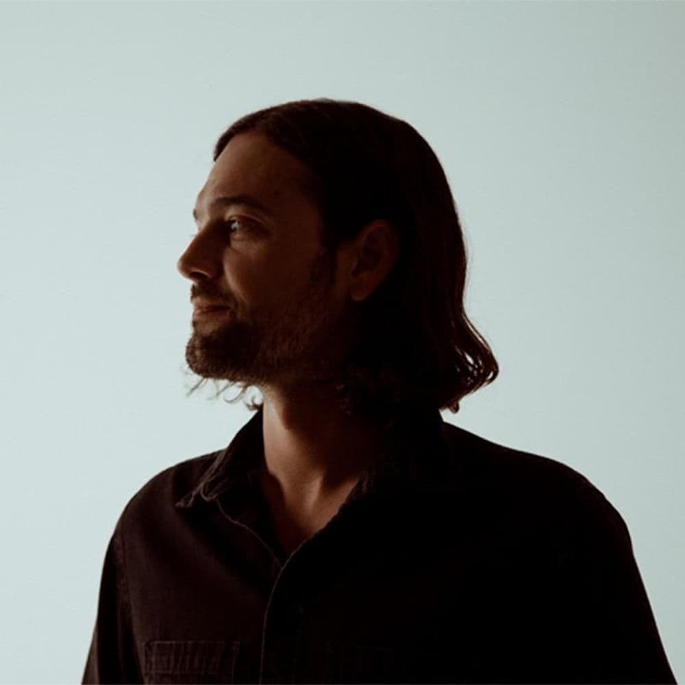 Aaron Raitiere – Country