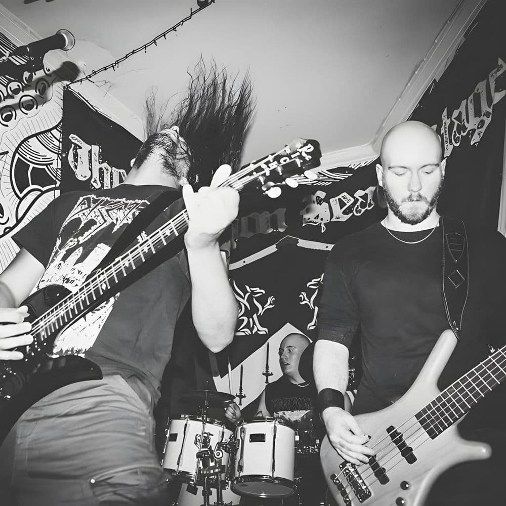 Cryptworm – Heavy Metal