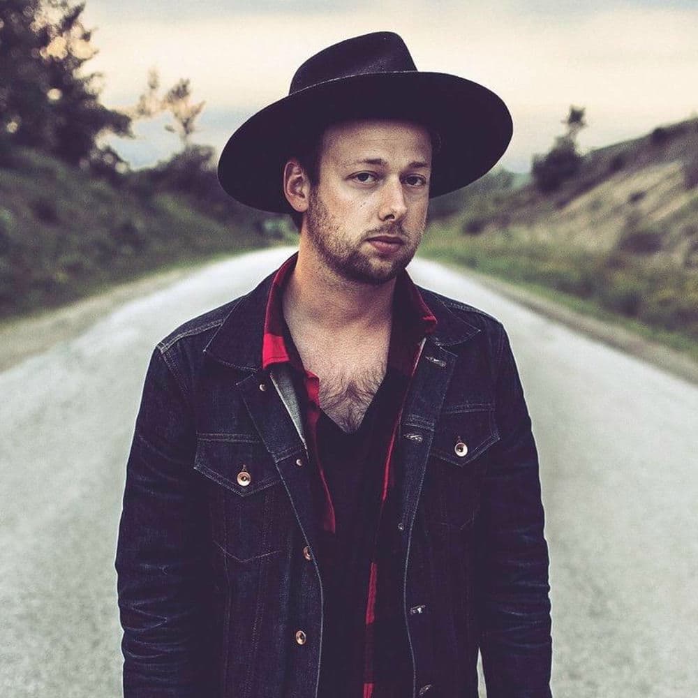 Andrew Hyatt – Country