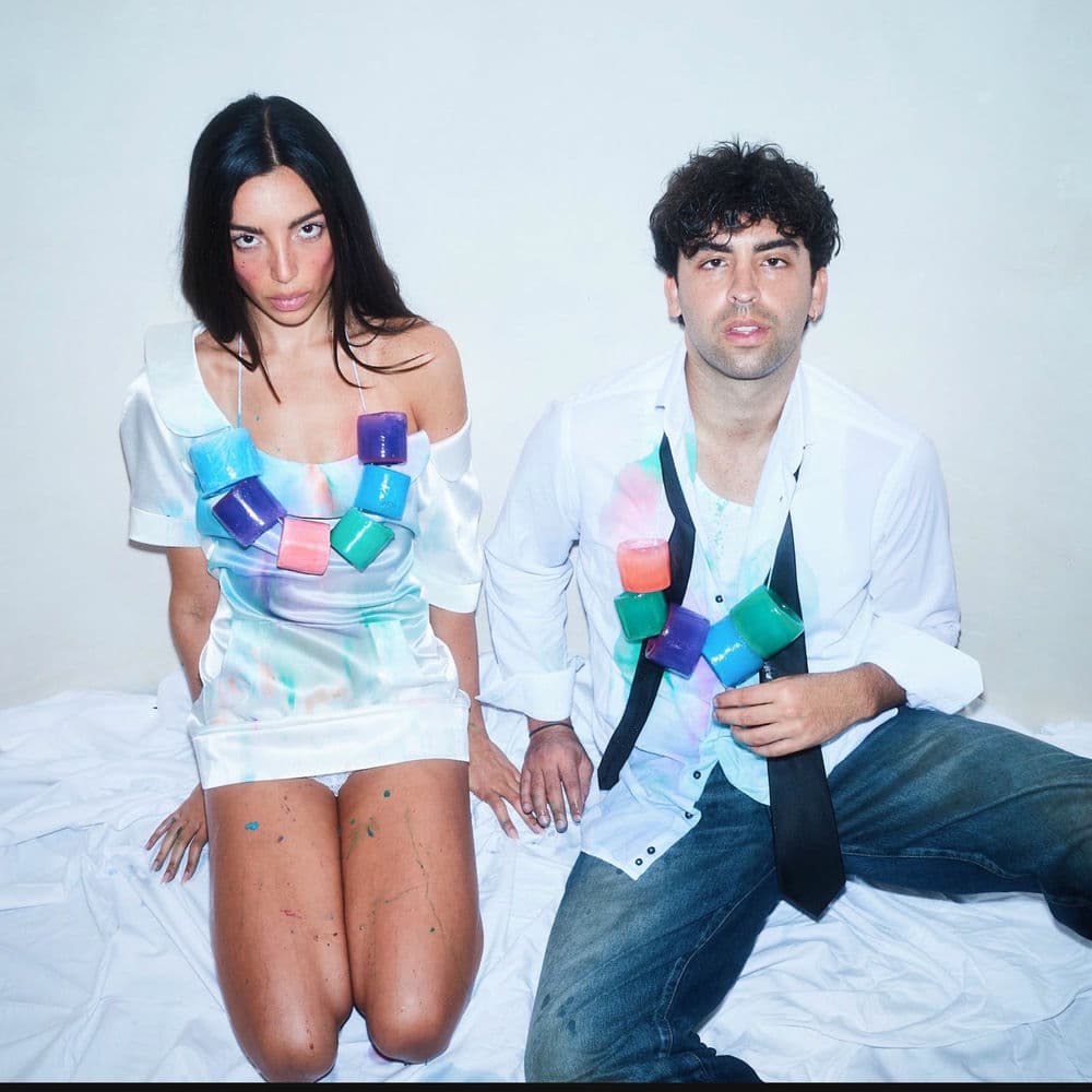 Between Friends – Electro