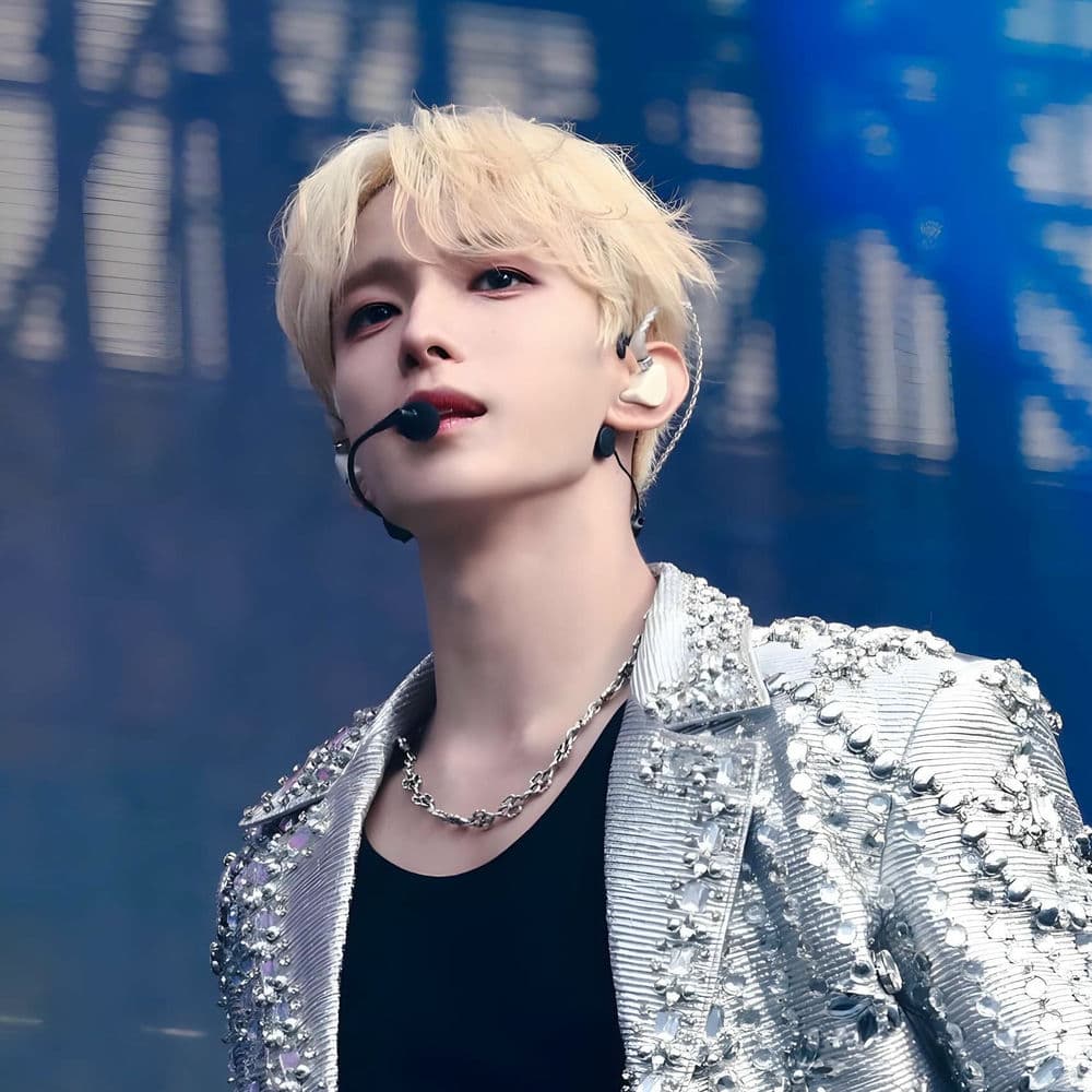 Dokyeom – World