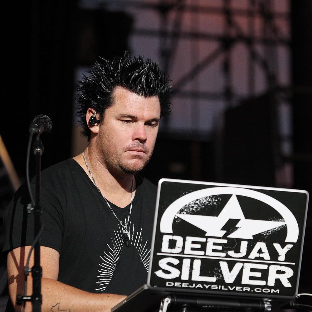 Dee Jay Silver – Country