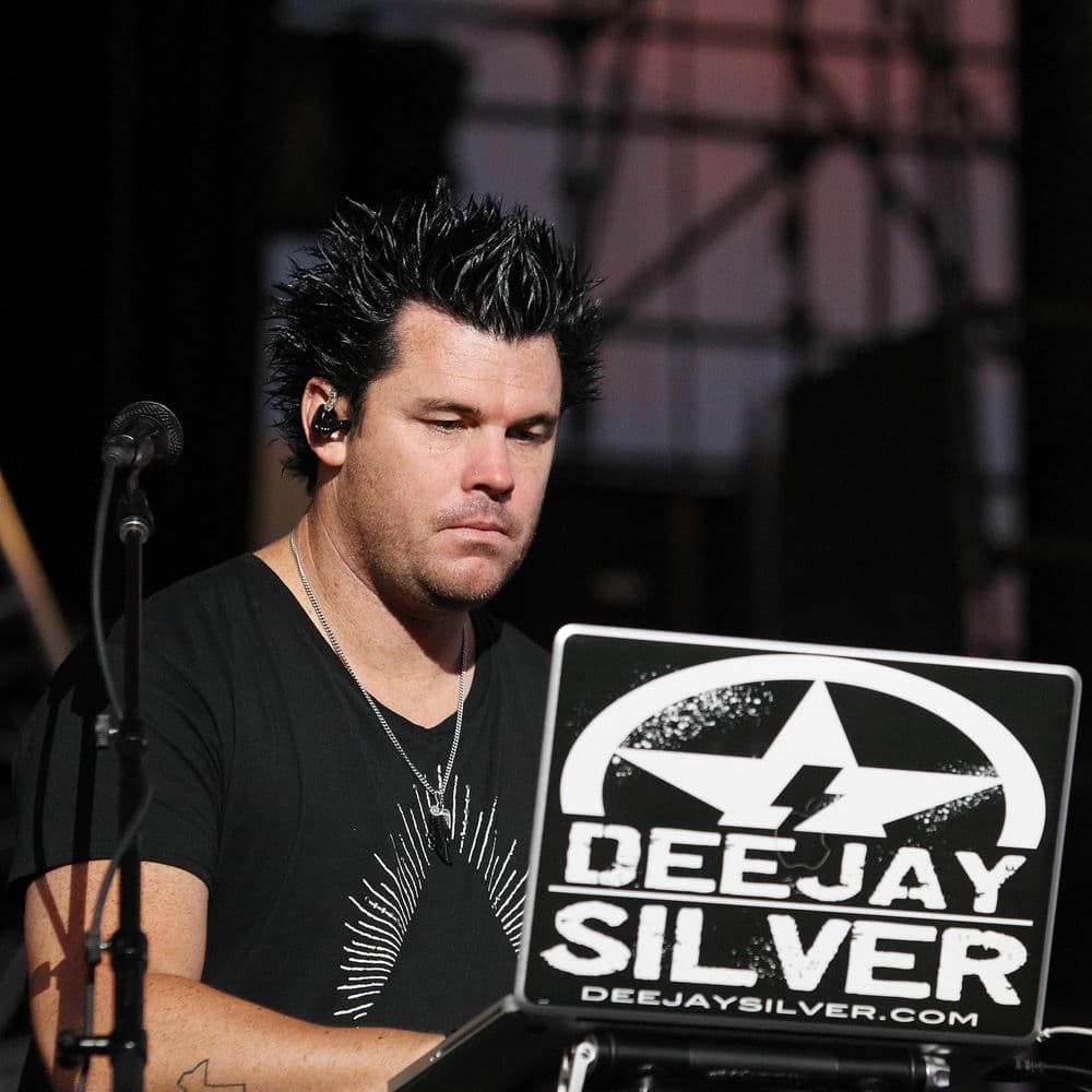 Dee Jay Silver – Country