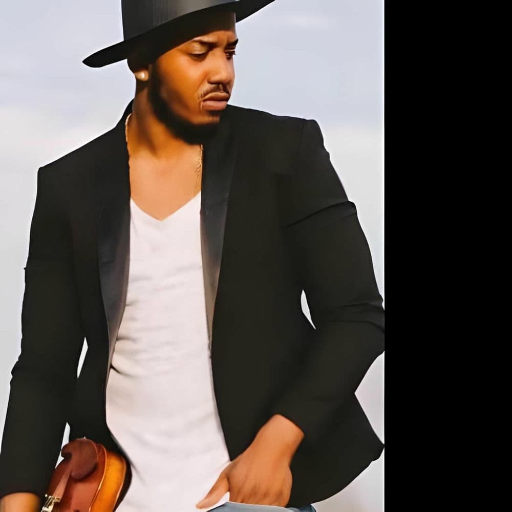 Damien Escobar – R&B