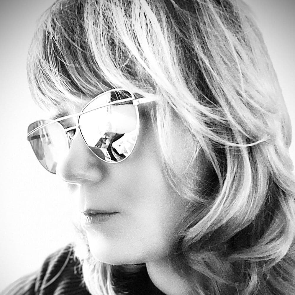 Rebekah – Techno