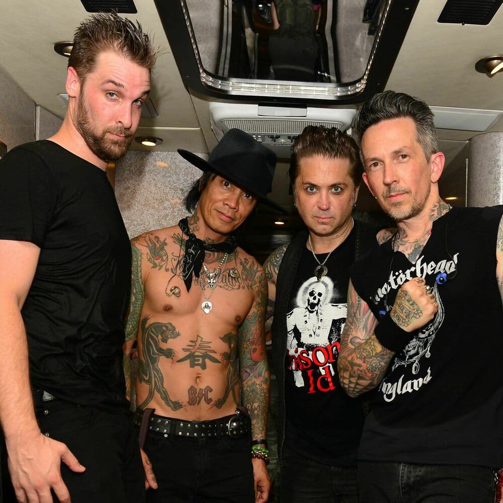 Buckcherry – Hard Rock