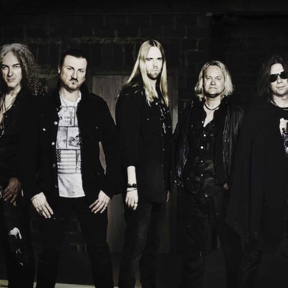 Axxis – Heavy Metal