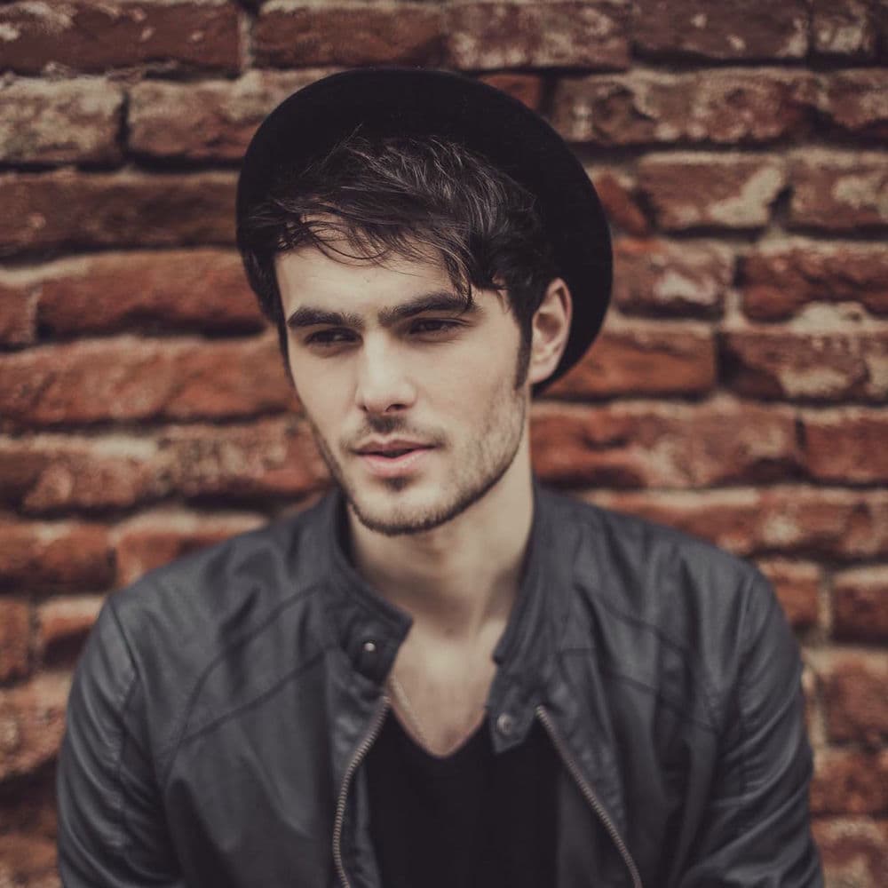 MIHAIL – Pop