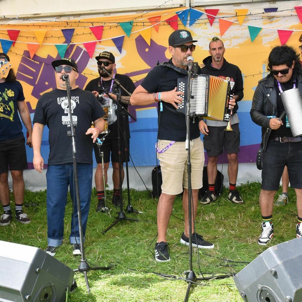 KUMBIA BORUKA – Latin