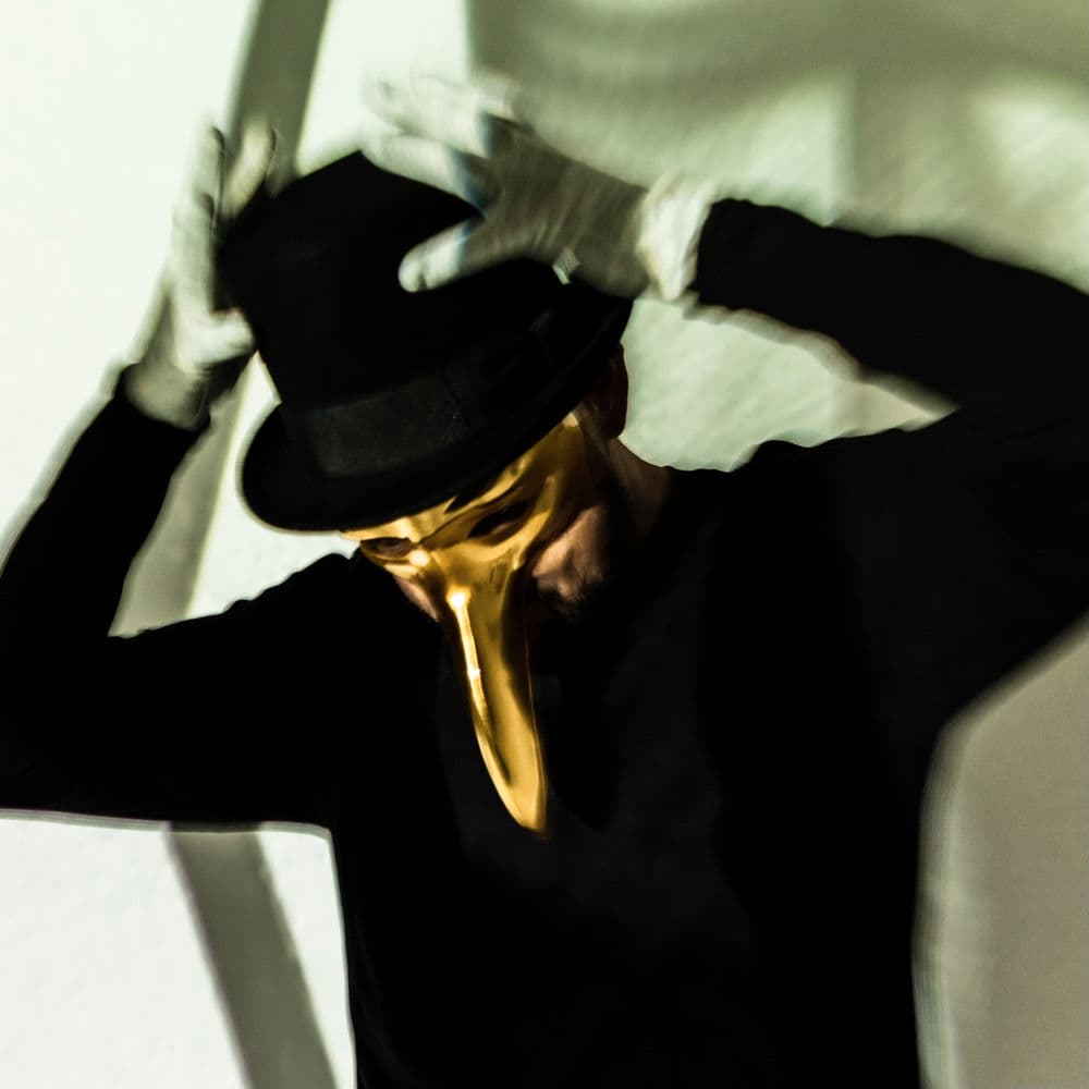 Claptone – Dance