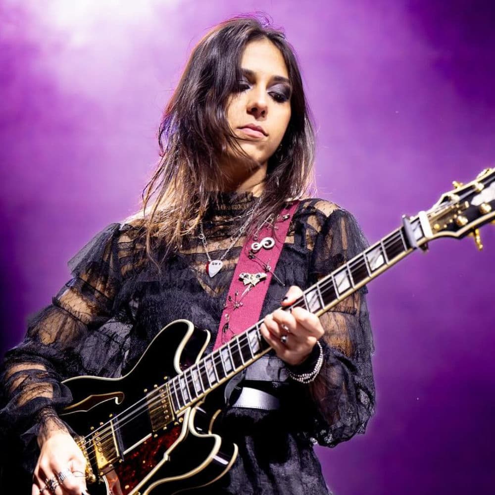 Nadia Sheikh – Indie Rock
