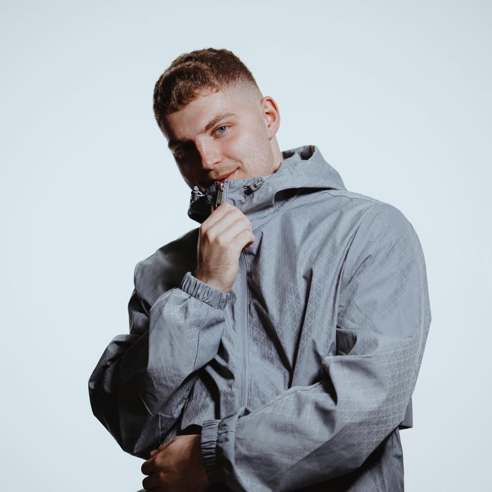 Jamezy – Dance