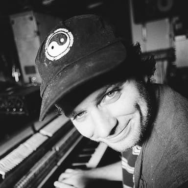 MAC DEMARCO