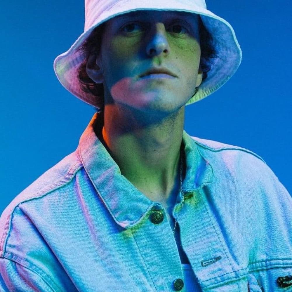 Daniel Allan – Dance