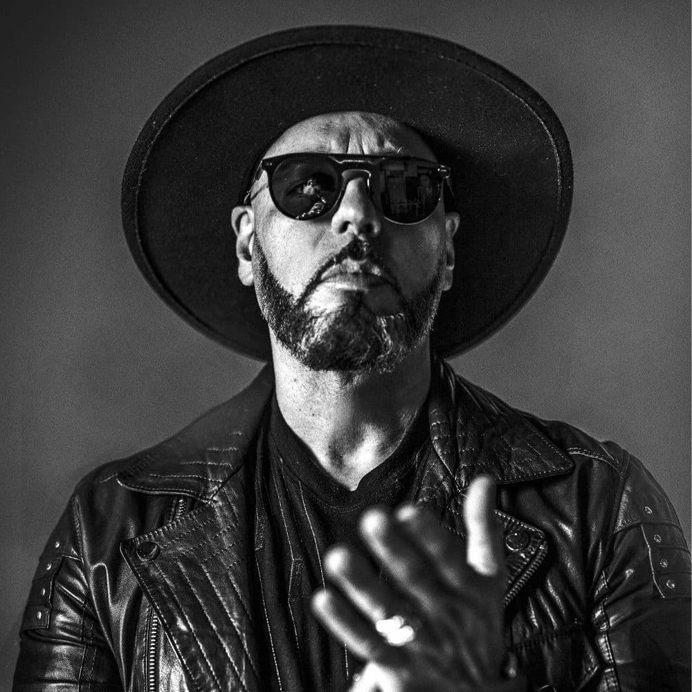 Roger Sanchez – House