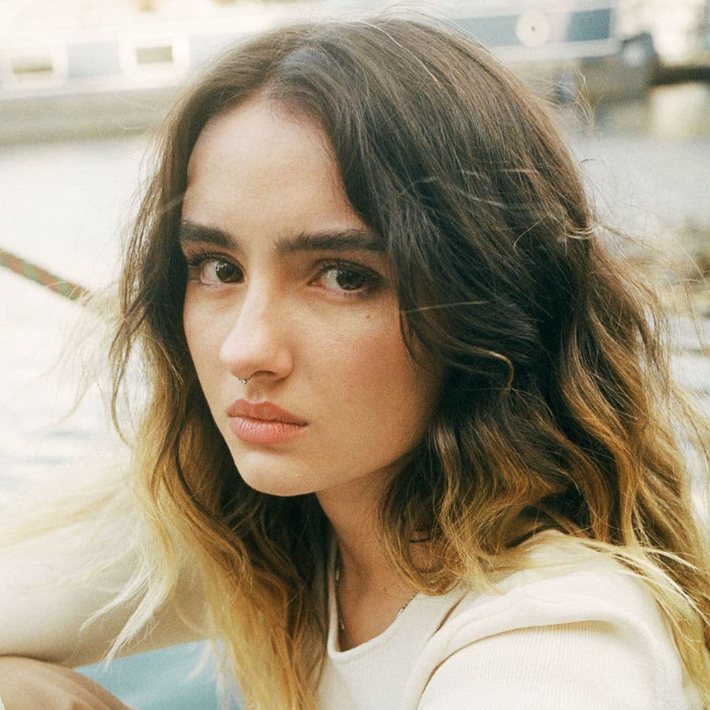 Valencia Grace โ Pop
