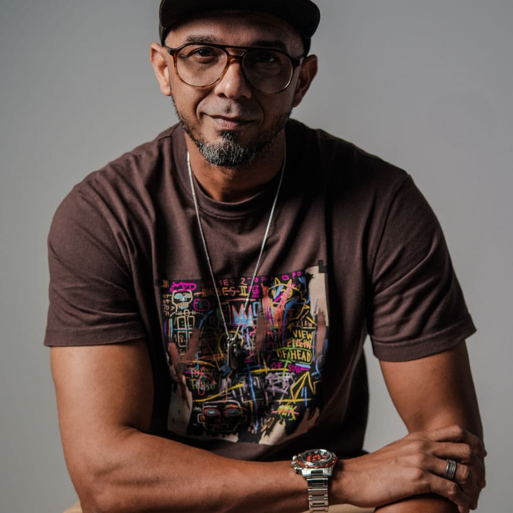 Emerson Bruno – Latin