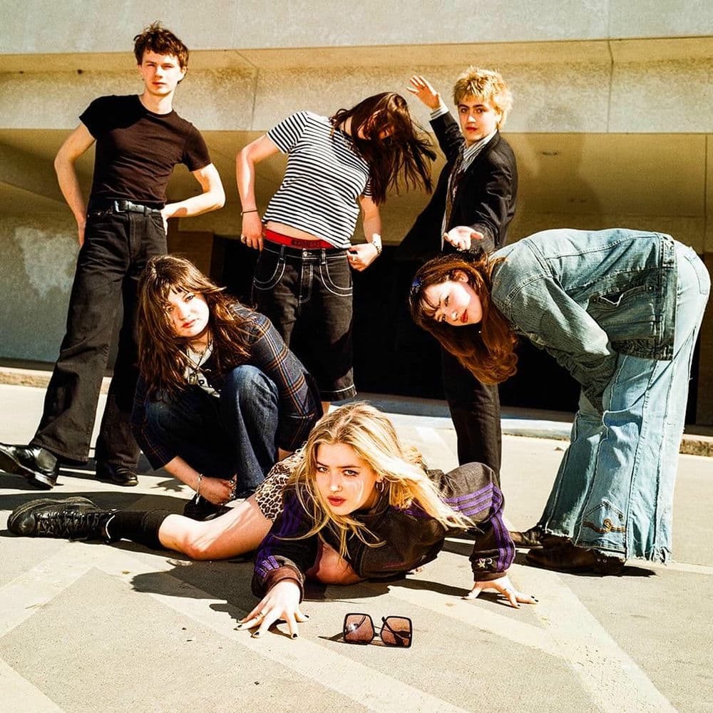 MAN/WOMAN/CHAINSAW – Indie Rock