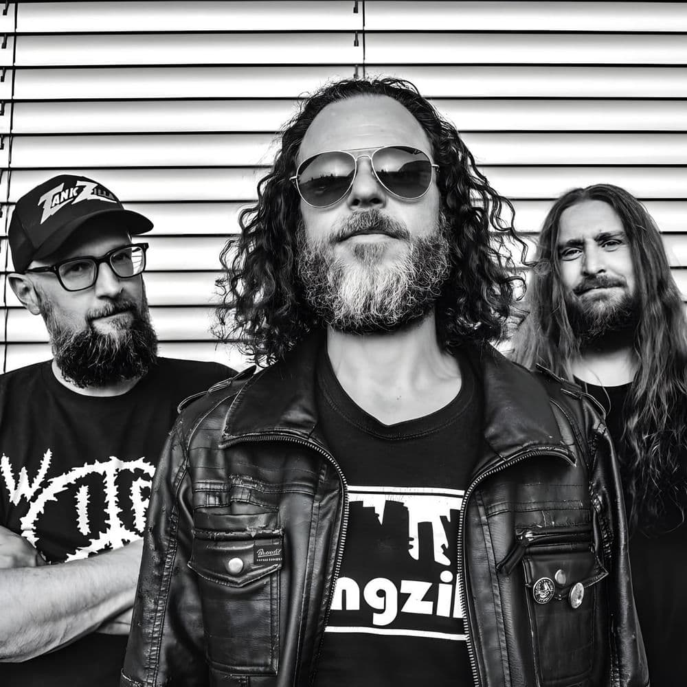 Komatsu – Heavy Metal