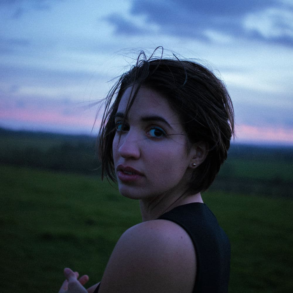 Victoria Canal – Singer-Songwriter