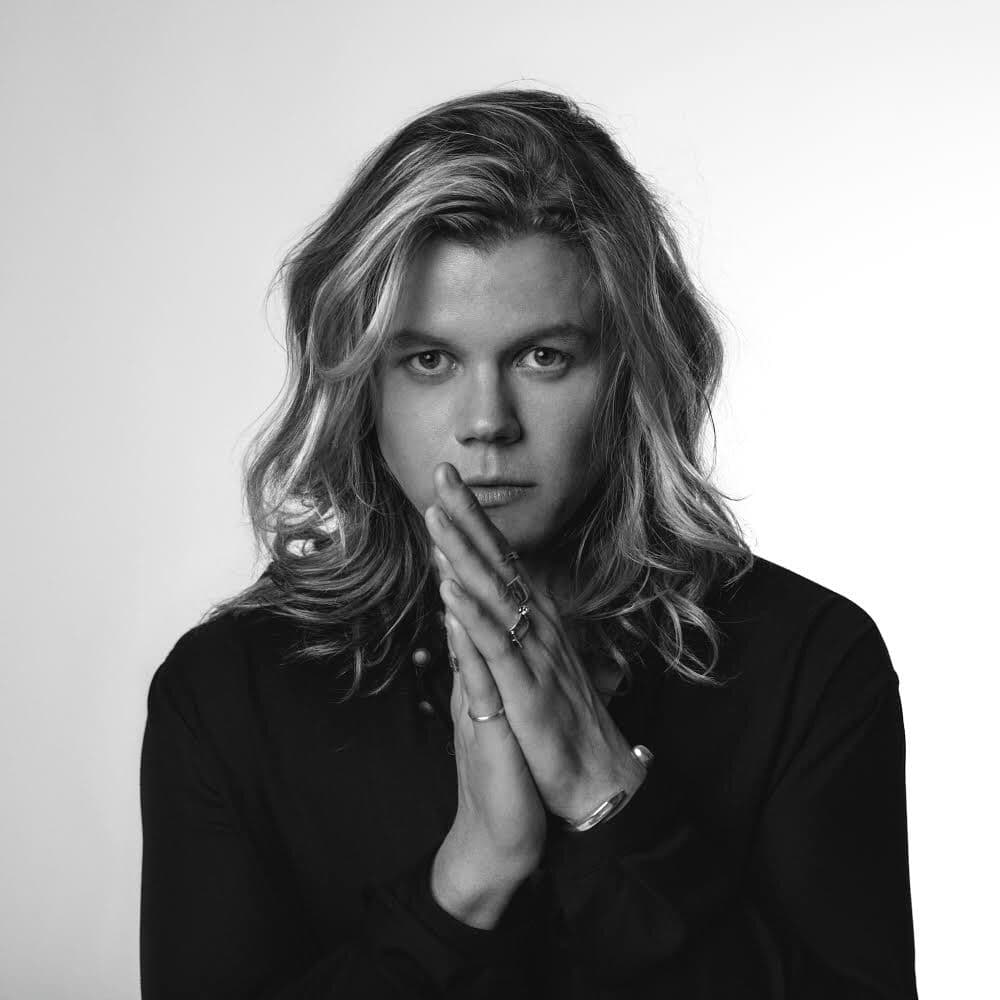 Conrad Lee – Pop