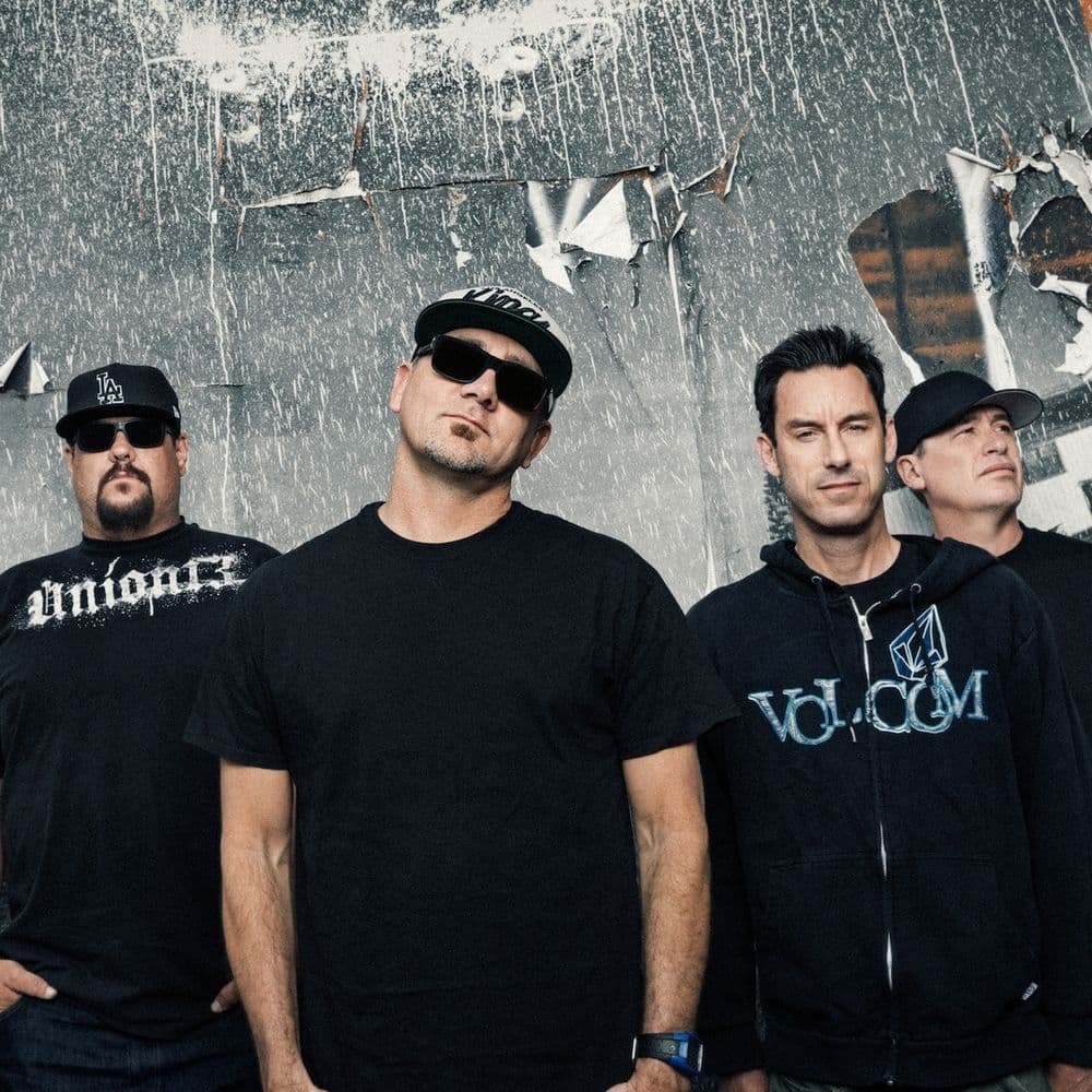 PENNYWISE – Rock