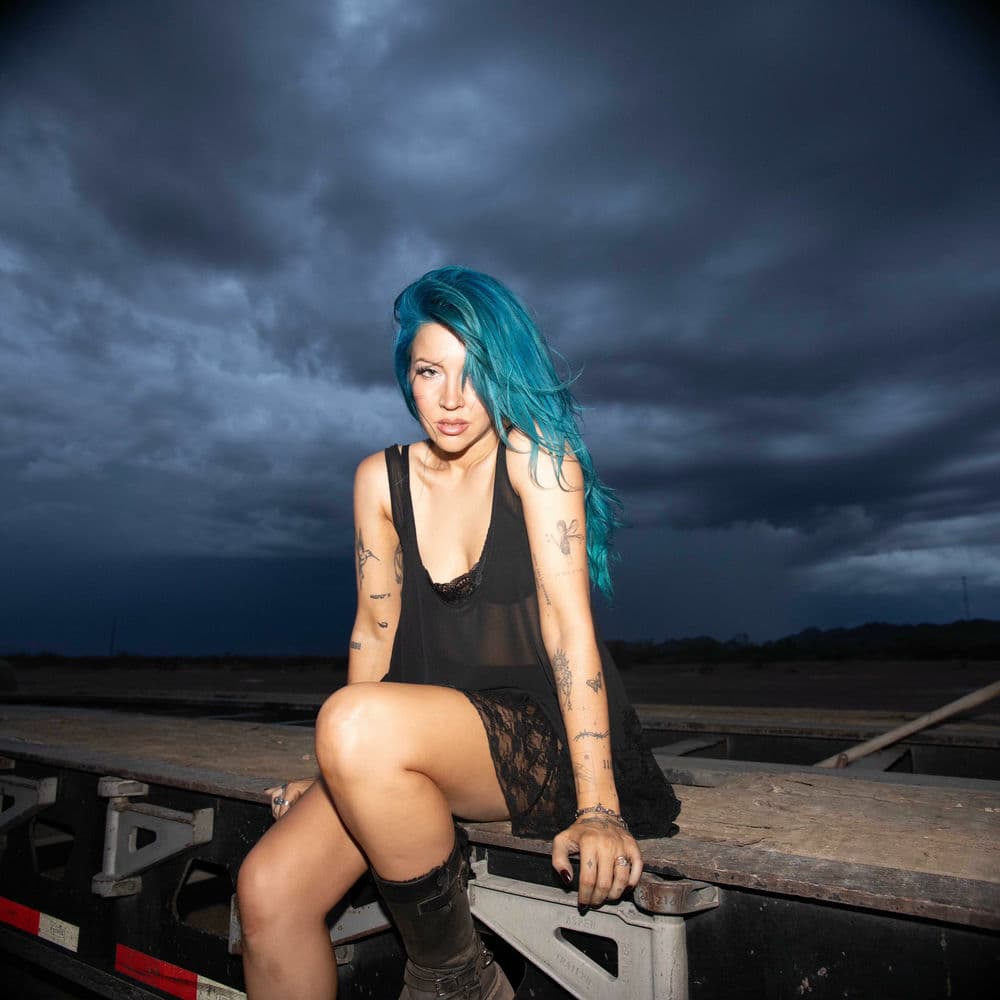 Charlotte Sands – Pop Punk