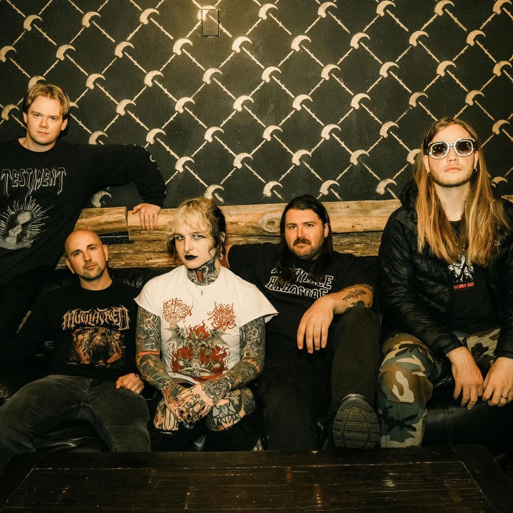 NO CURE – Heavy Metal
