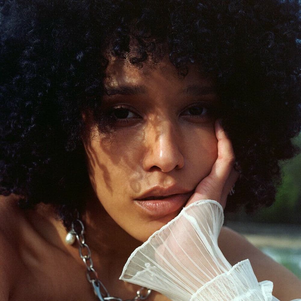 Becky Sikasa – R&B