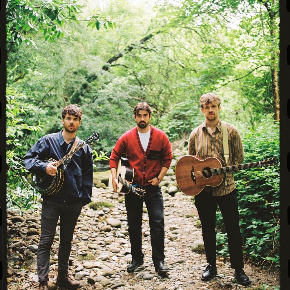 Amble – Irish Folk